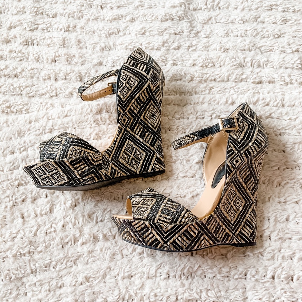 Steve Madden girl wedges size 9